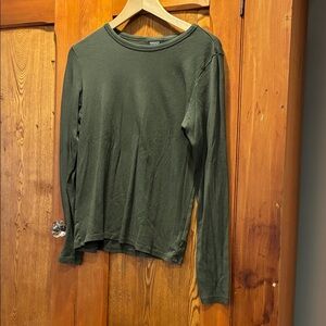 10/25$ 🧁 Women's Green Long Sleeve Top